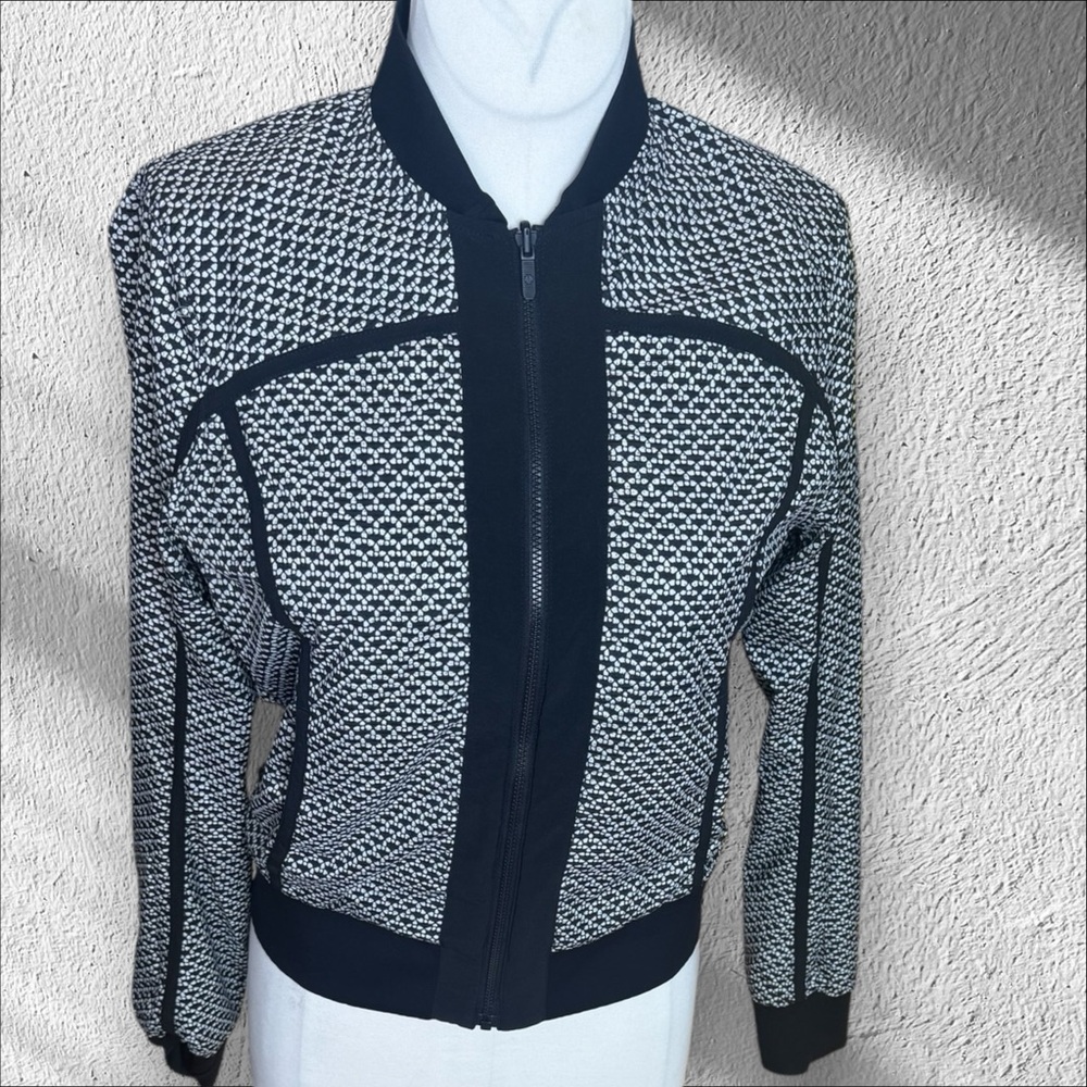 Lululemon Reversible Define Jacket Jacquard Black White / Solid Black — Size 2